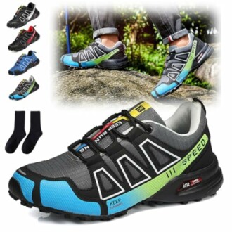 Bunte Sneakers auf einem Felsen